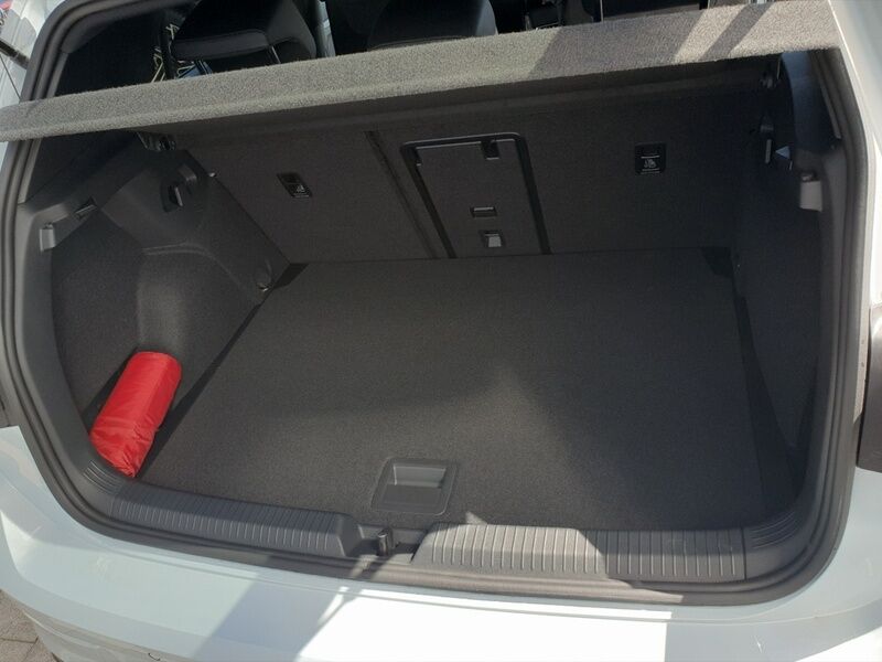 More views of Volkswagen Golf