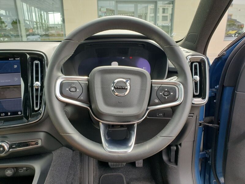 More views of Volvo XC40