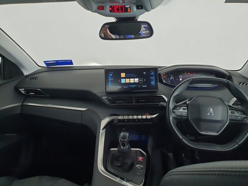More views of Peugeot 3008
