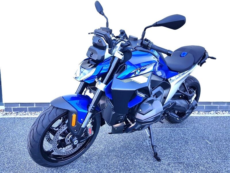 More views of BMW R 1300 R
