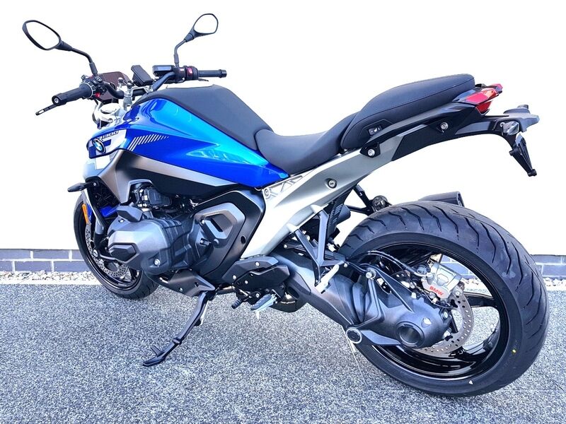More views of BMW R 1300 R
