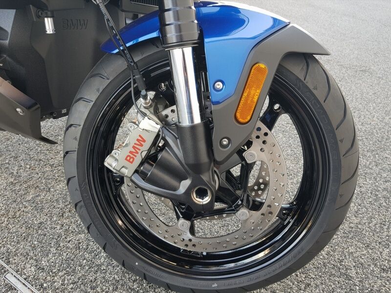 More views of BMW R 1300 R