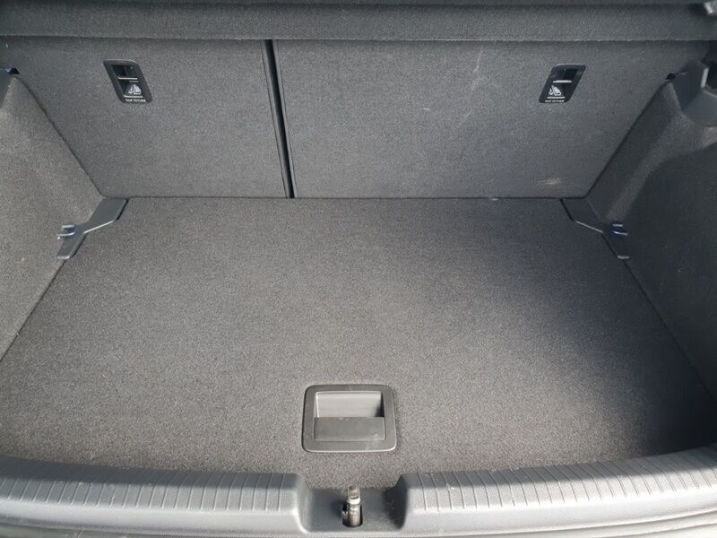 More views of Volkswagen Polo