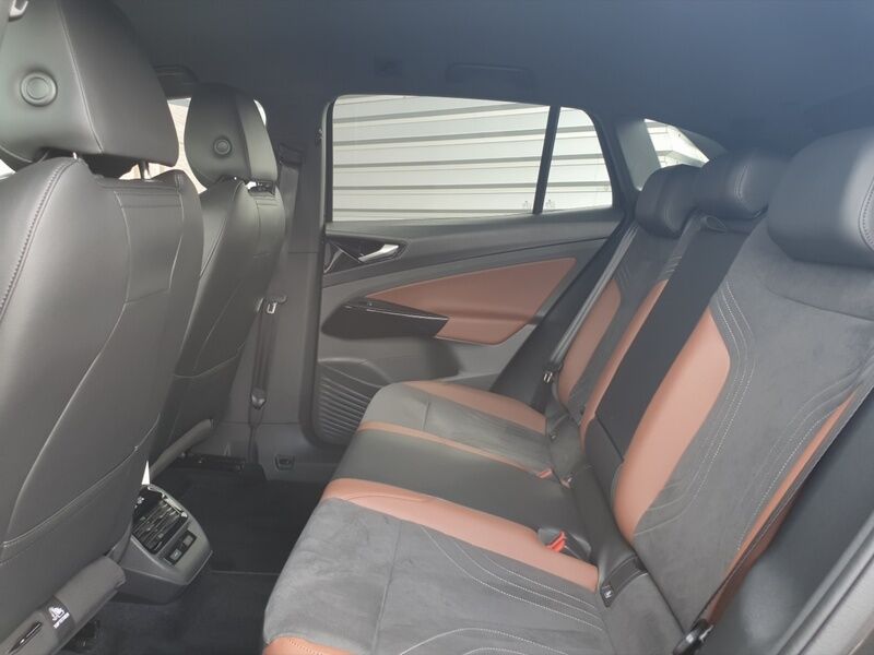 More views of Volkswagen ID.4