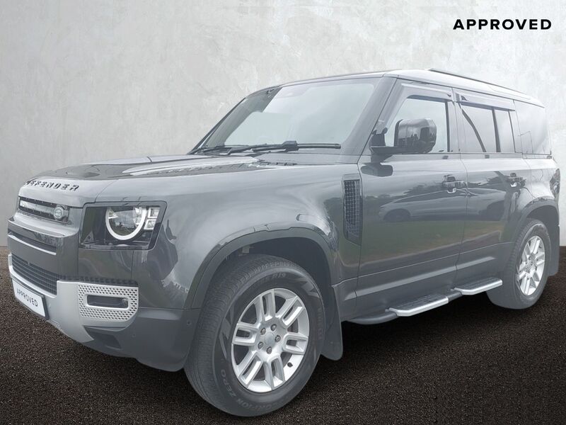 More views of Land Rover Defender