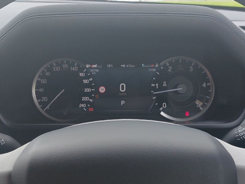 More views of Land Rover Defender