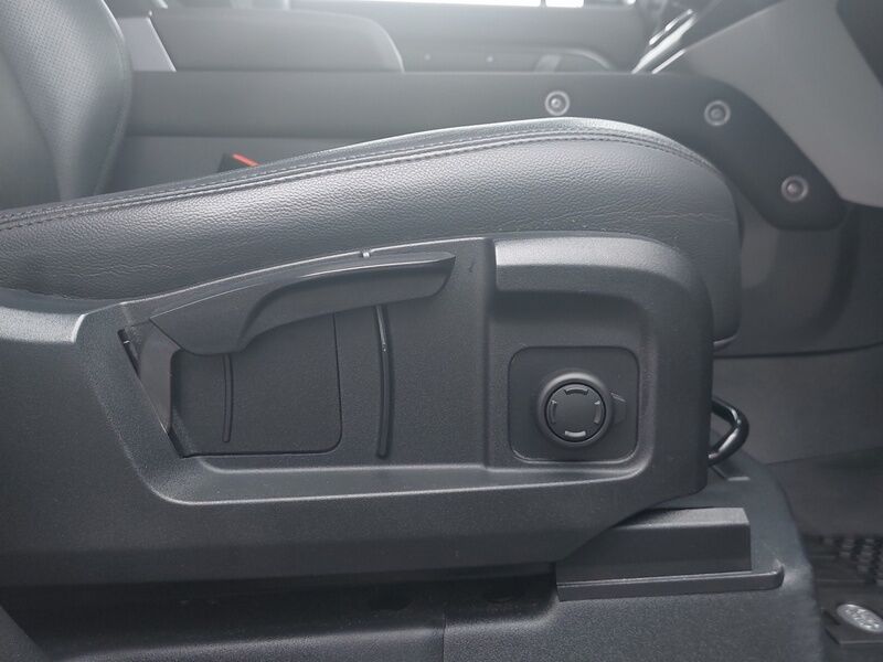 More views of Land Rover Defender