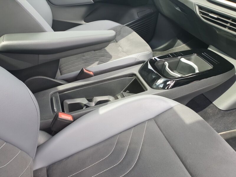 More views of Volkswagen ID.5