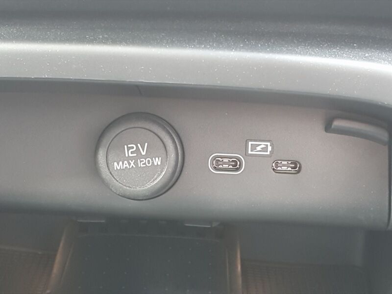 More views of Volvo XC40