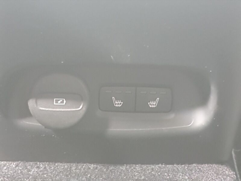 More views of Volvo XC40