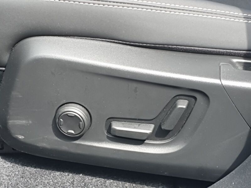 More views of Volvo XC40