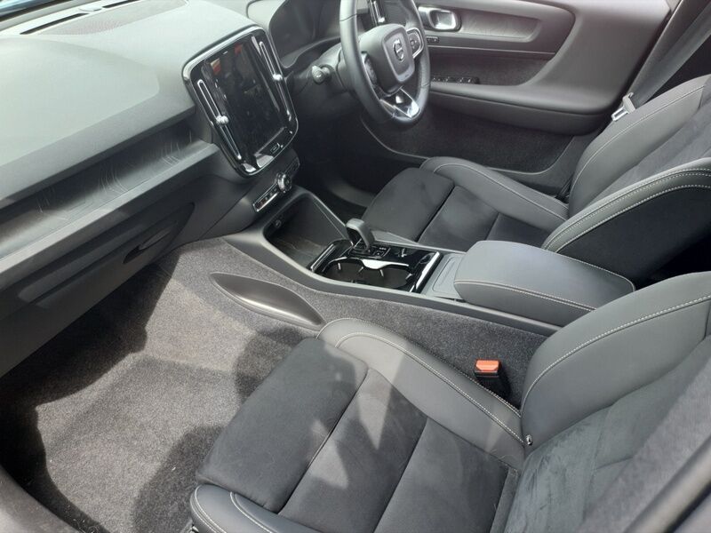 More views of Volvo XC40