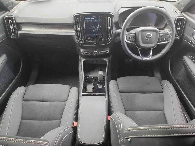 More views of Volvo XC40