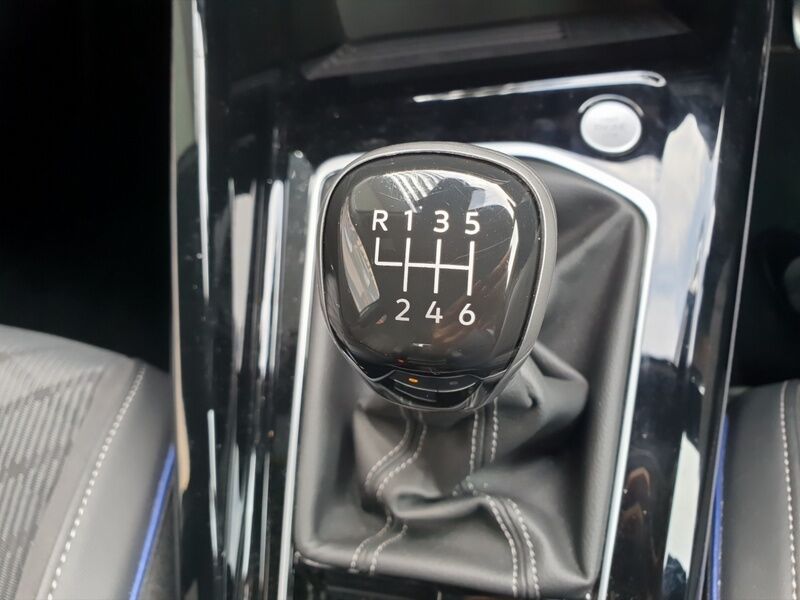 More views of Volkswagen Golf
