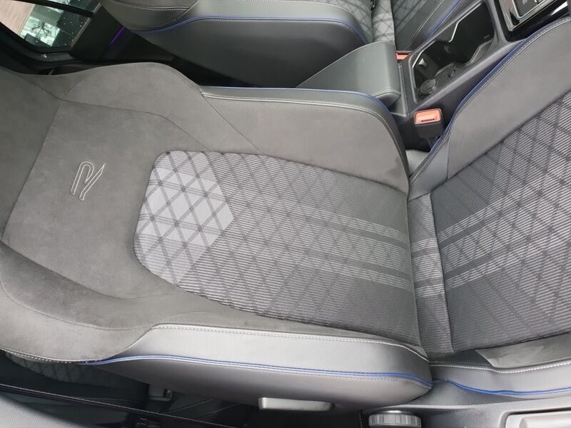 More views of Volkswagen Golf