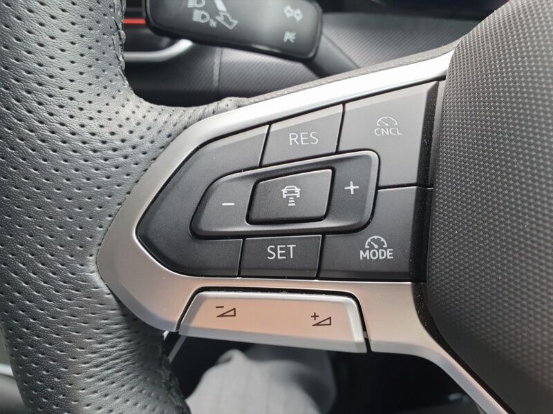 More views of Volkswagen Golf