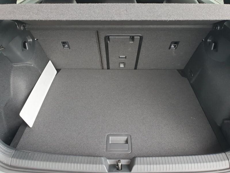 More views of Volkswagen Golf