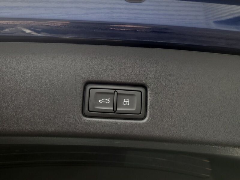 More views of Audi Q4 E-tron