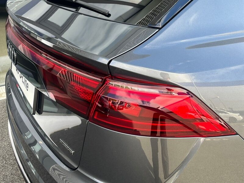 More views of Audi Q8