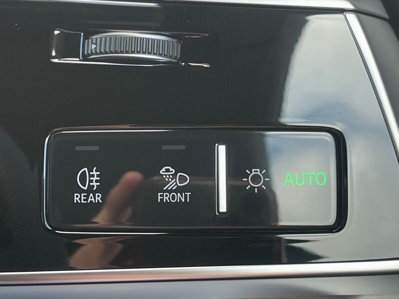 More views of Audi Q8