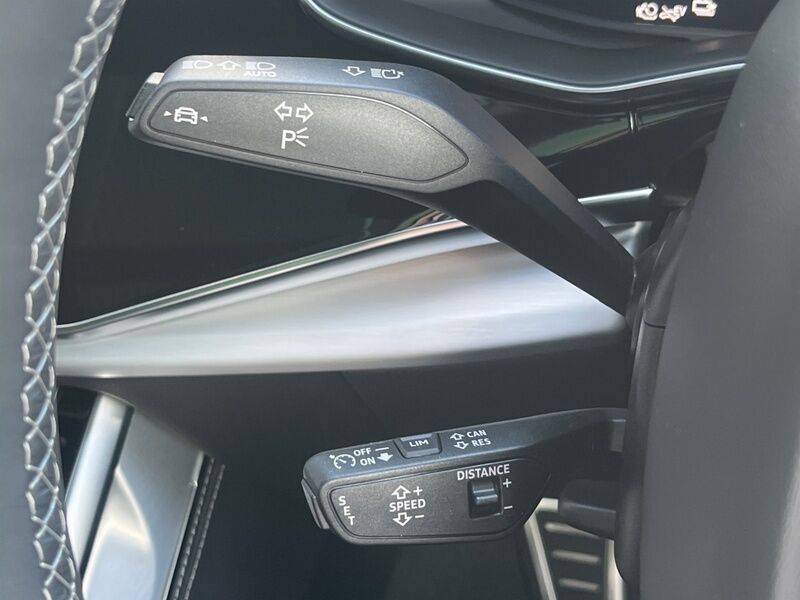 More views of Audi Q8