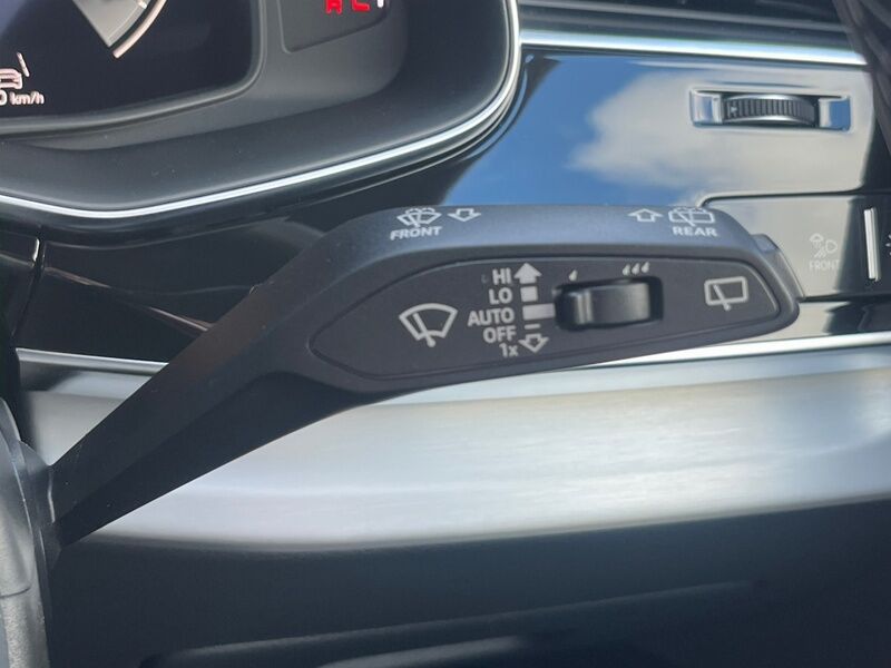 More views of Audi Q8