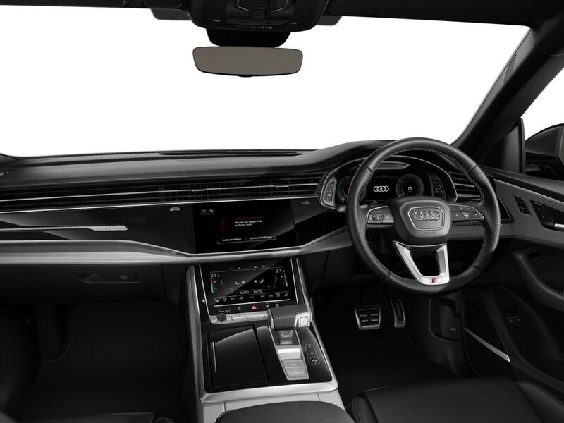 More views of Audi Q8