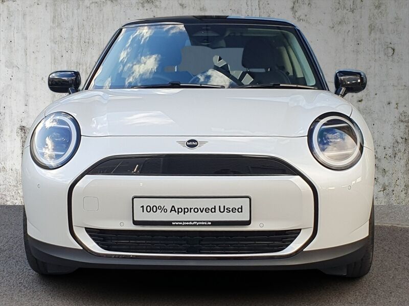More views of MINI Hatch