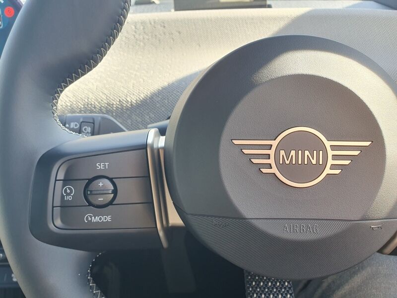 More views of MINI Hatch