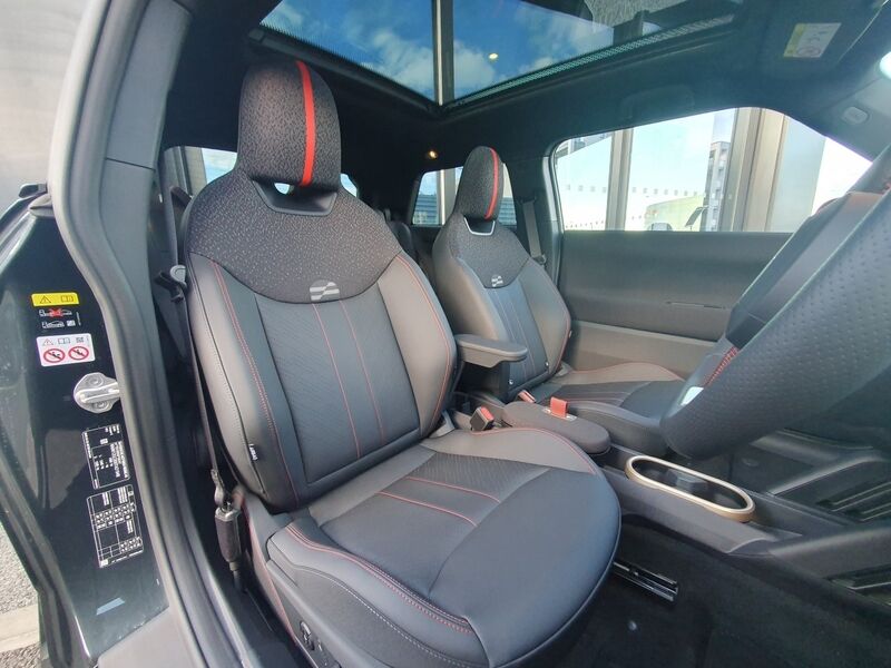 More views of MINI Hatch