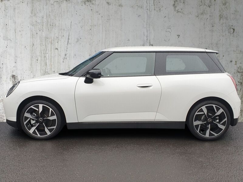 More views of MINI Hatch