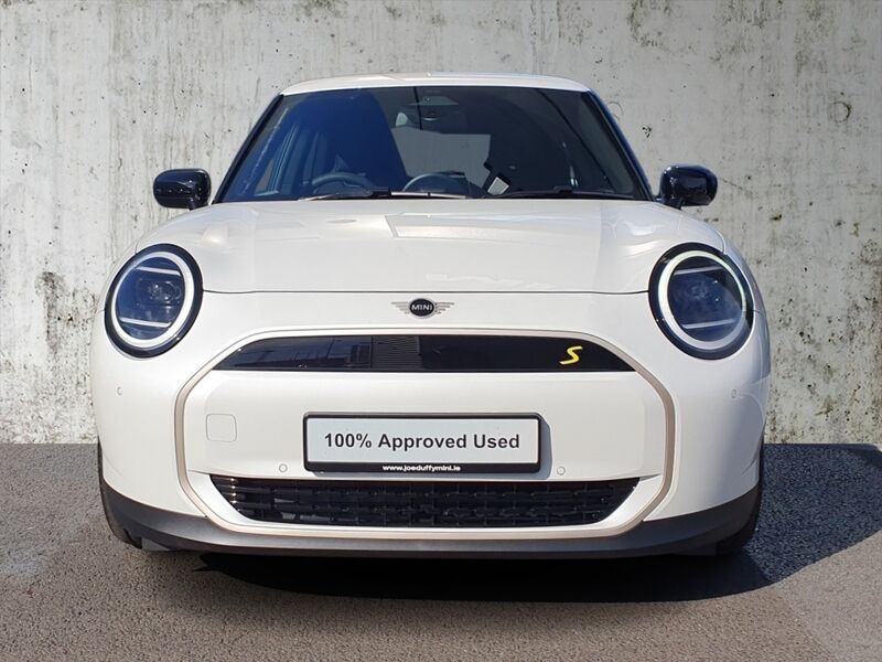 More views of MINI Hatch