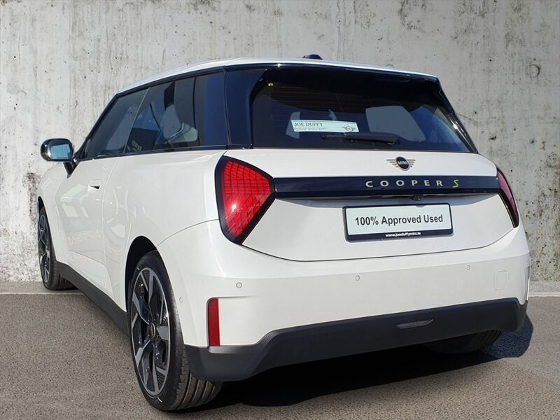 More views of MINI Hatch