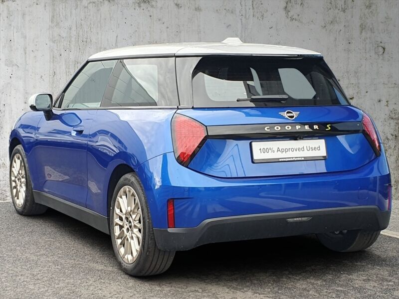 More views of MINI Hatch