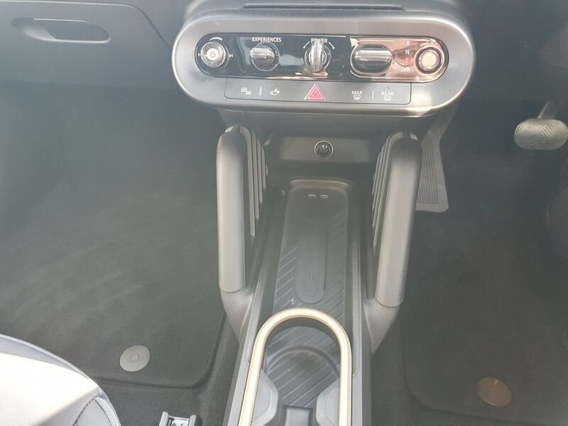 More views of MINI Hatch