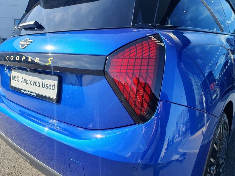 More views of MINI Hatch