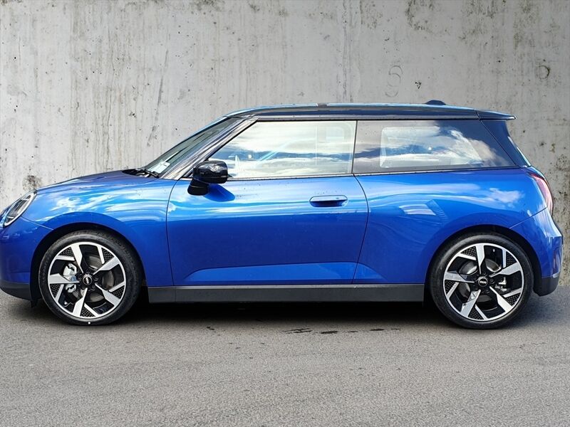 More views of MINI Hatch