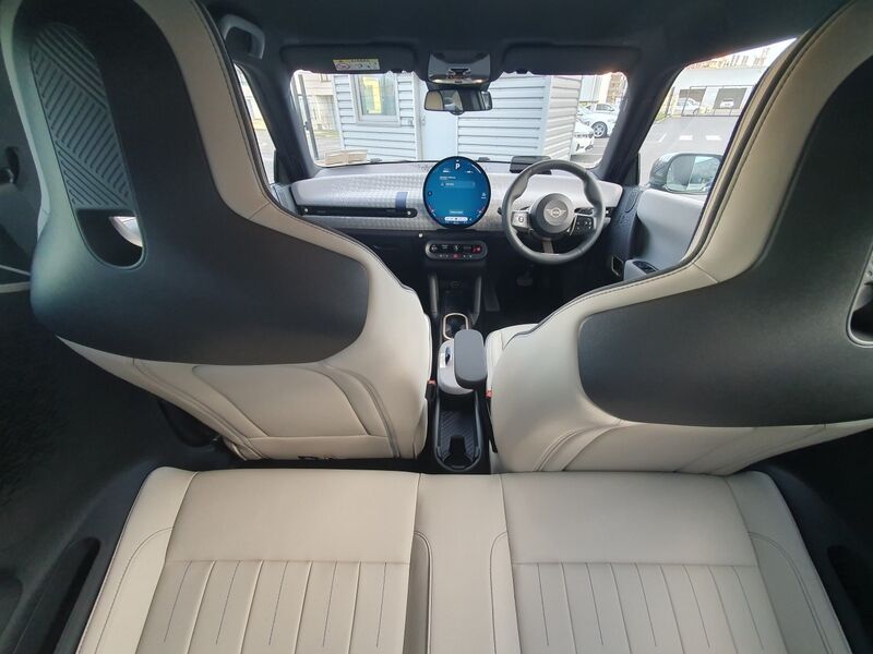 More views of MINI Hatch