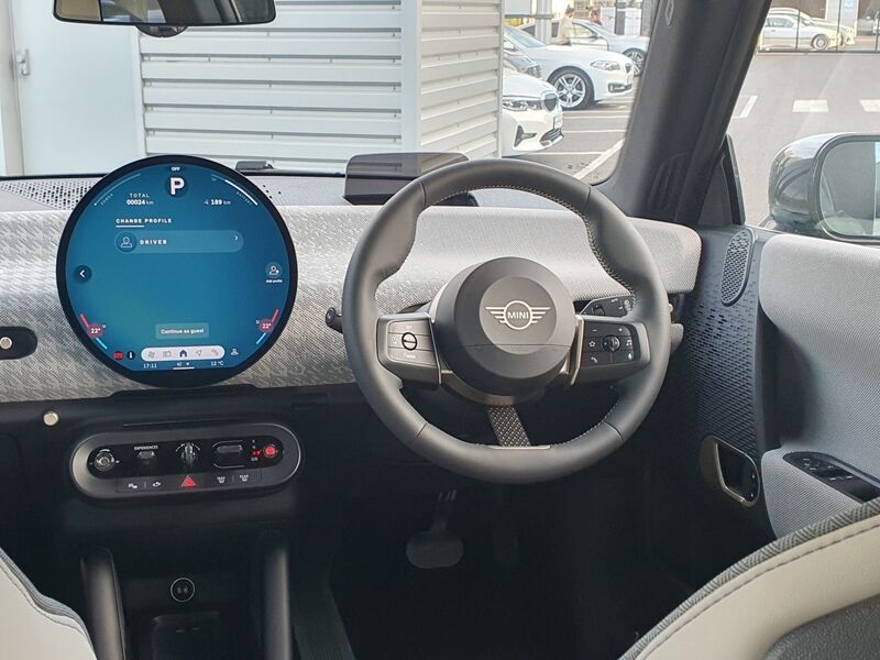 More views of MINI Hatch