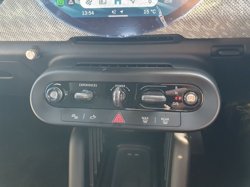 More views of MINI Hatch