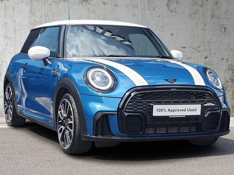 More views of MINI hatch