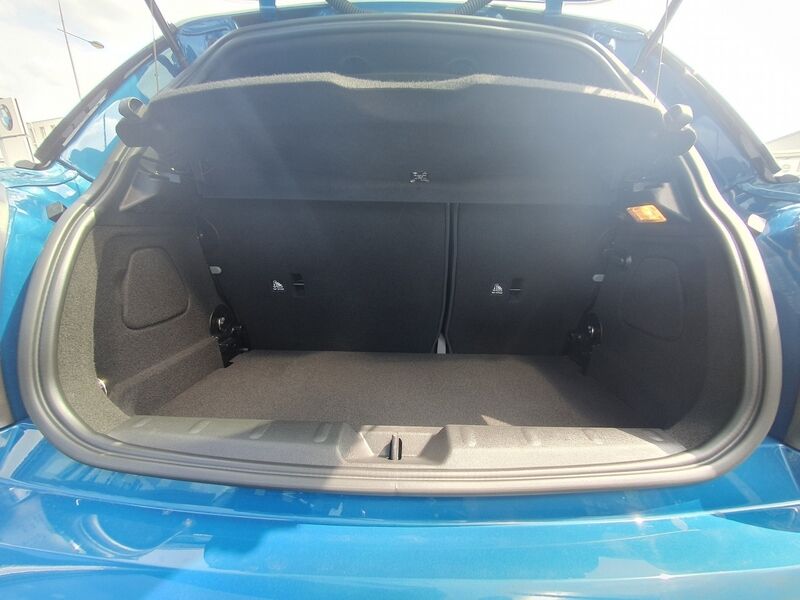 More views of MINI hatch
