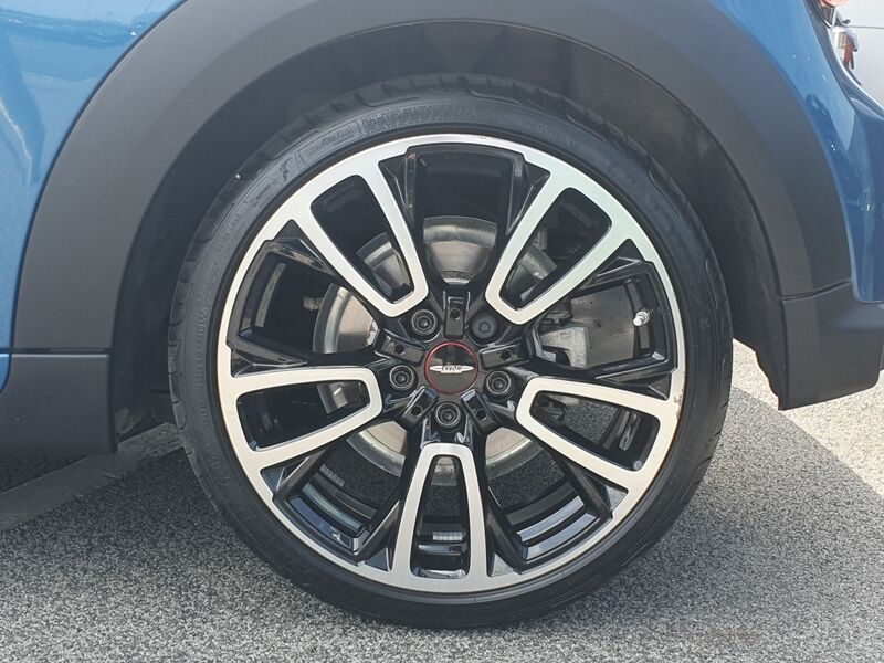 More views of MINI hatch
