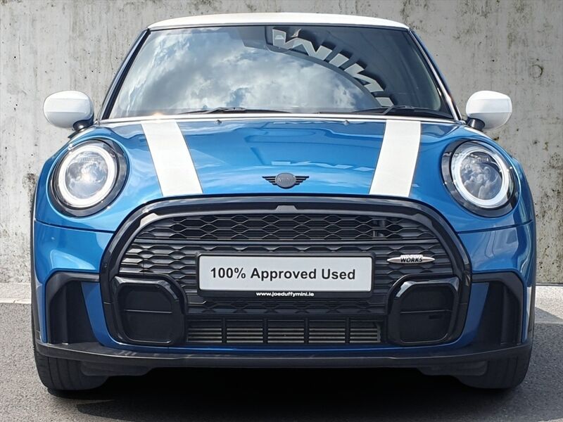 More views of MINI hatch