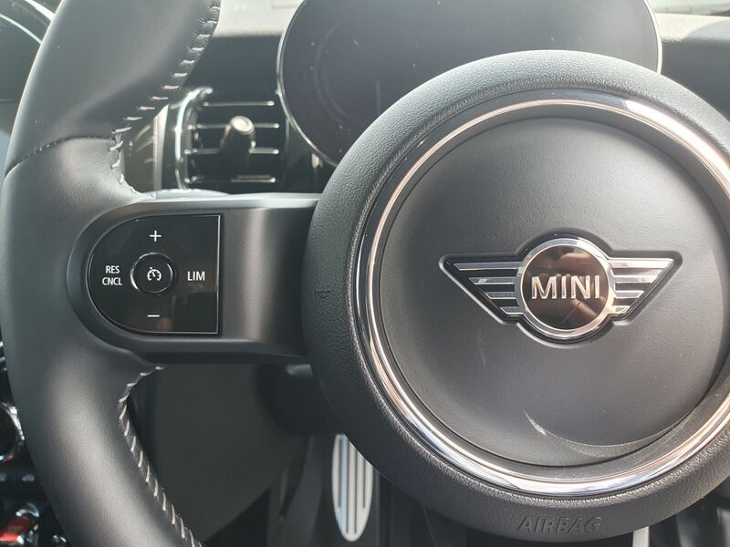 More views of MINI hatch