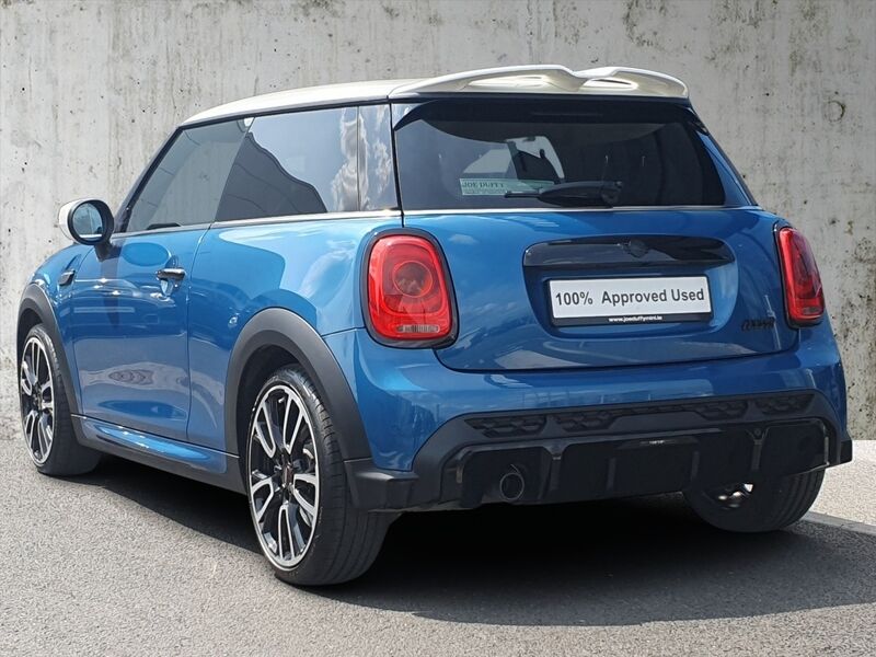 More views of MINI hatch