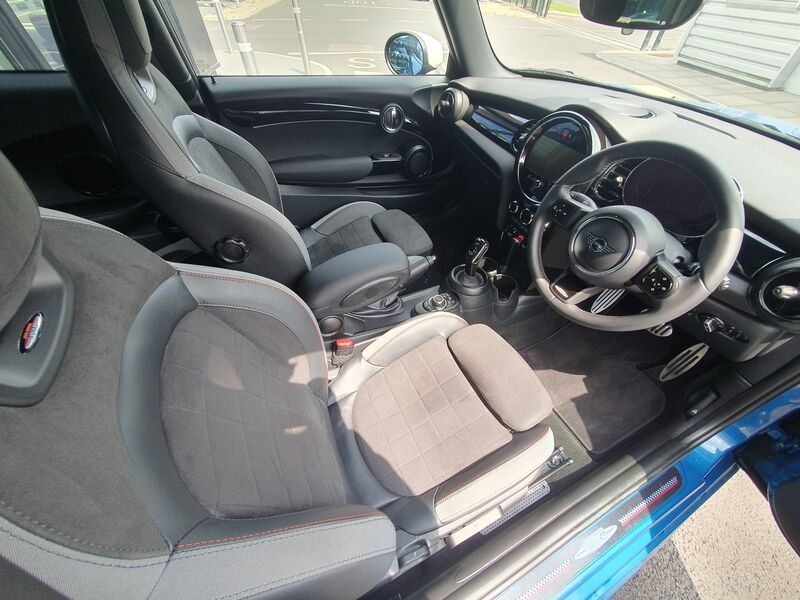 More views of MINI hatch
