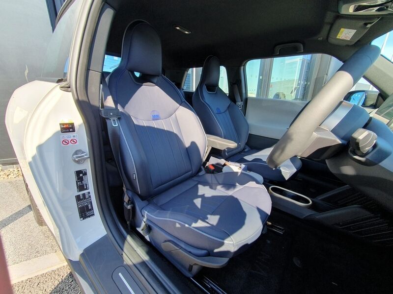 More views of MINI Hatch