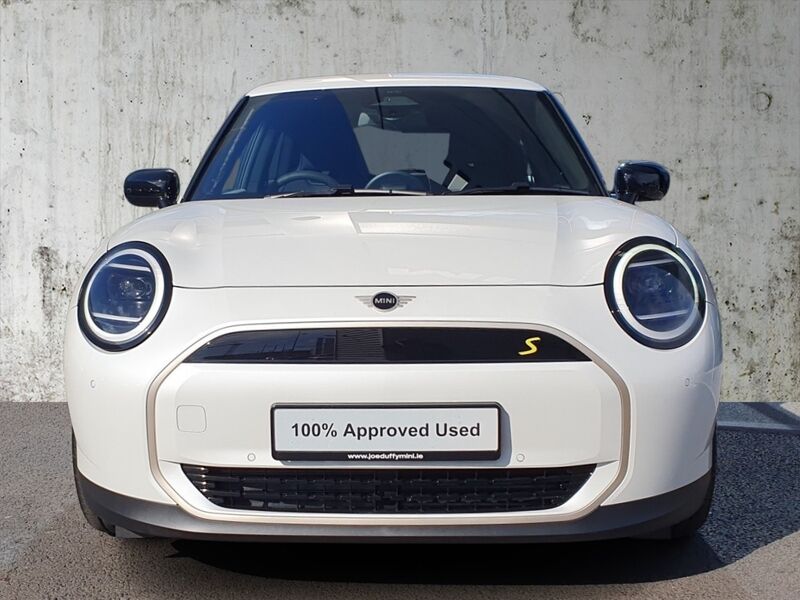 More views of MINI Hatch
