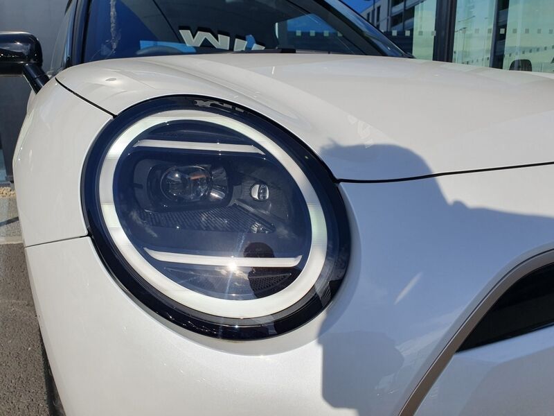 More views of MINI Hatch